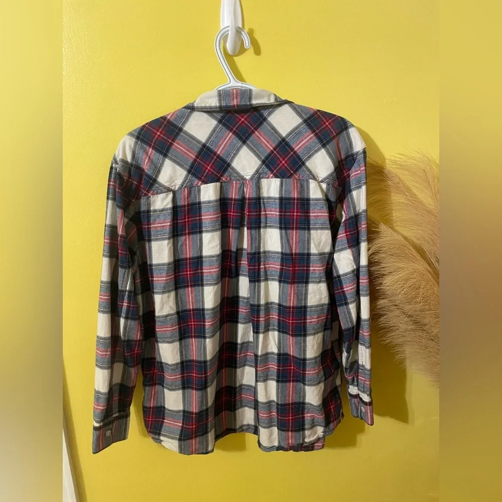 Eddie Bauer Red and Blue Plaid Casual Shirt - Picture 4 of 4